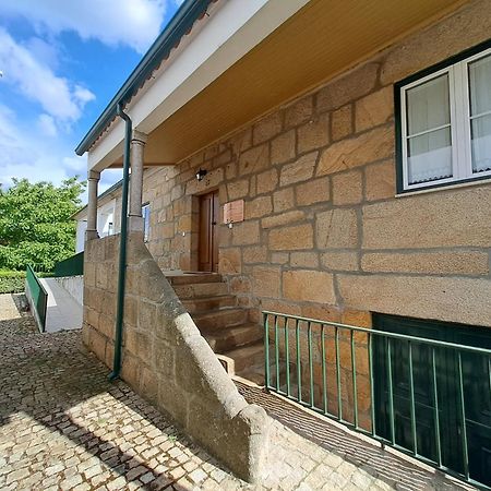 Casa D Toninha - Casas De Campo - Turismo Espaco Rural - Al Sernancelhe Exteriér fotografie